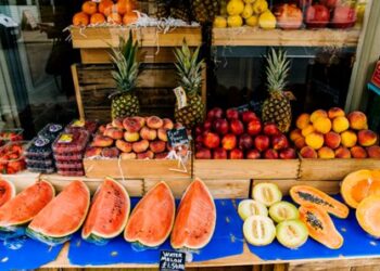 bisnis-umkm-buah-segar-laris-manis