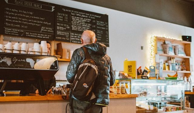 alasan-bisnis-waralaba-makanan-banyak-diminati