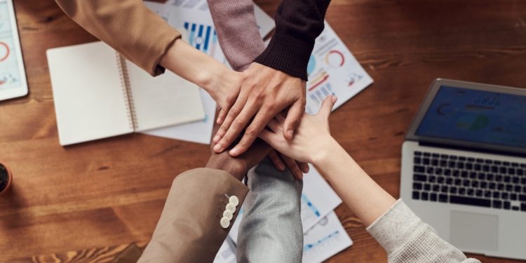 5-jenis-usaha-yang-kian-laris-di-tahun-2021