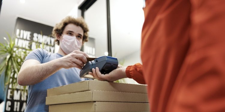 cari-tahu-cara-jual-makanan-lewat-grab-dan-gofood